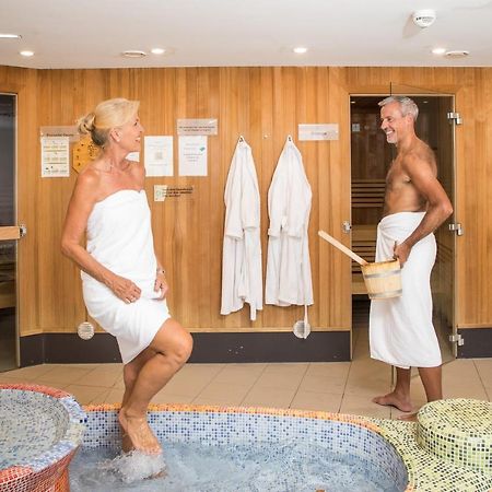 Gesundheit & Wellness Resort باد ميترندورف المظهر الخارجي الصورة